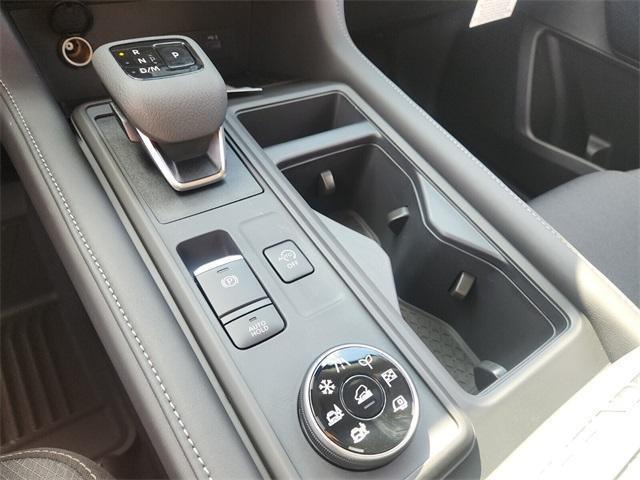 new 2025 Nissan Pathfinder car, priced at $32,081