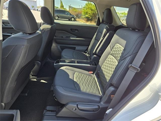 new 2025 Nissan Pathfinder car, priced at $41,094