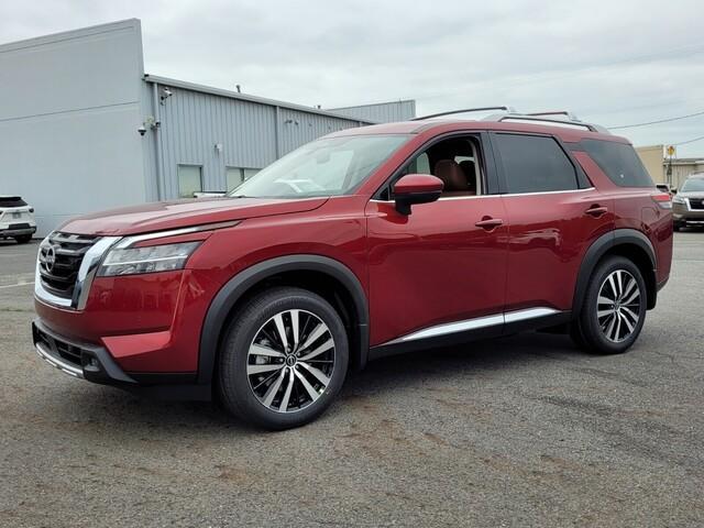 new 2024 Nissan Pathfinder car, priced at $47,270