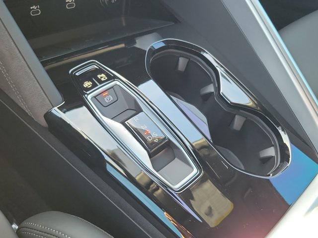 new 2025 Audi SQ5 car