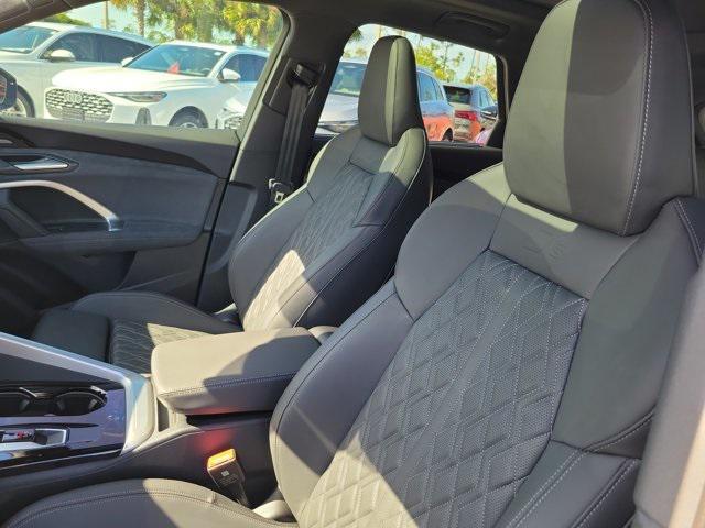 new 2025 Audi SQ5 car