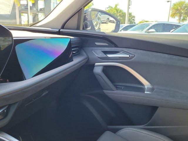 new 2025 Audi SQ5 car