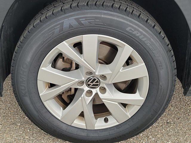 used 2020 Volkswagen Atlas Cross Sport car, priced at $21,995