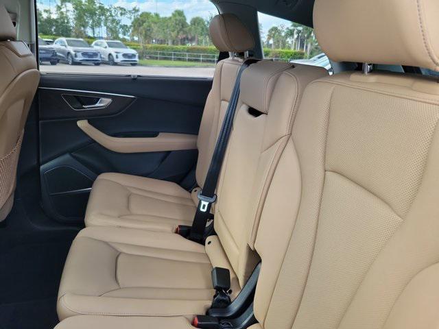 new 2026 Audi Q7 car, priced at $78,295