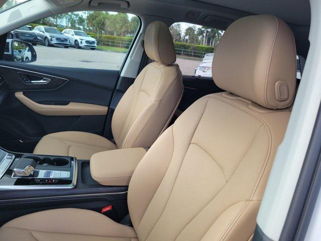 new 2026 Audi Q7 car, priced at $78,295