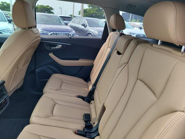 new 2025 Audi Q7 car, priced at $78,805