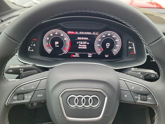 new 2025 Audi Q7 car, priced at $75,965