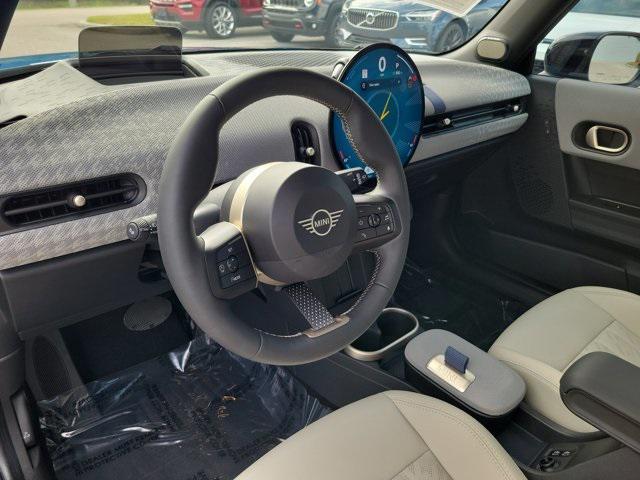 used 2025 MINI Hardtop car, priced at $29,995