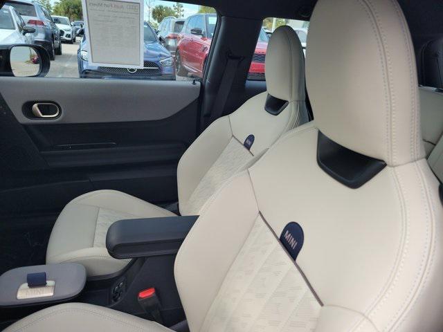 used 2025 MINI Hardtop car, priced at $29,995