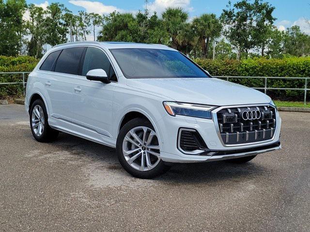 new 2025 Audi Q7 car, priced at $70,500