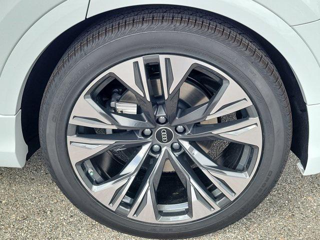 new 2026 Audi Q8 car, priced at $95,400