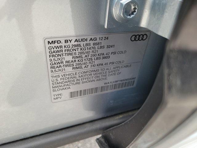 new 2025 Audi Q7 car, priced at $77,840