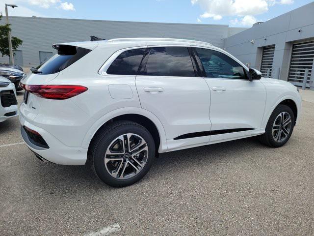 new 2025 Audi Q5 car, priced at $57,065