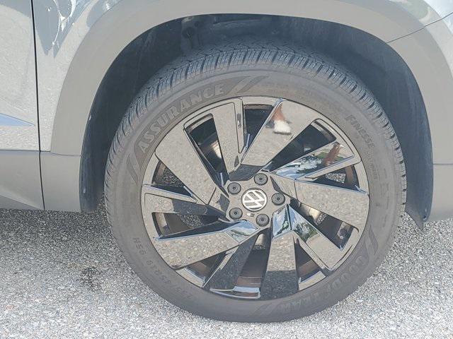 used 2024 Volkswagen Taos car, priced at $23,795