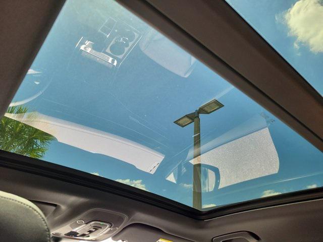 new 2025 Audi Q7 car, priced at $77,750