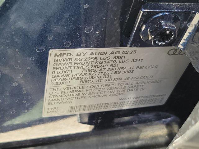 new 2025 Audi Q7 car, priced at $77,750