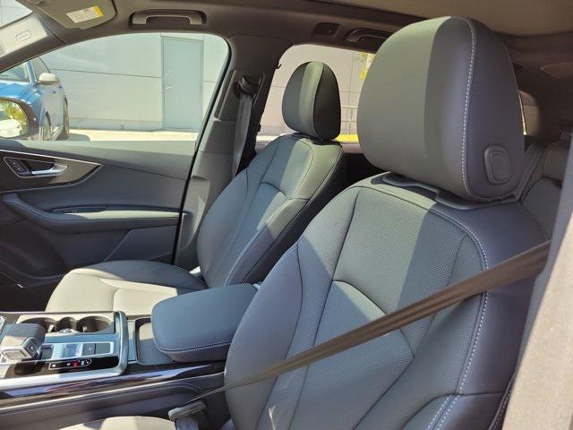 new 2025 Audi Q7 car, priced at $77,750