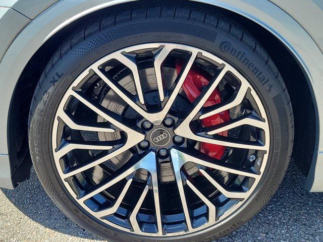 new 2025 Audi SQ8 car