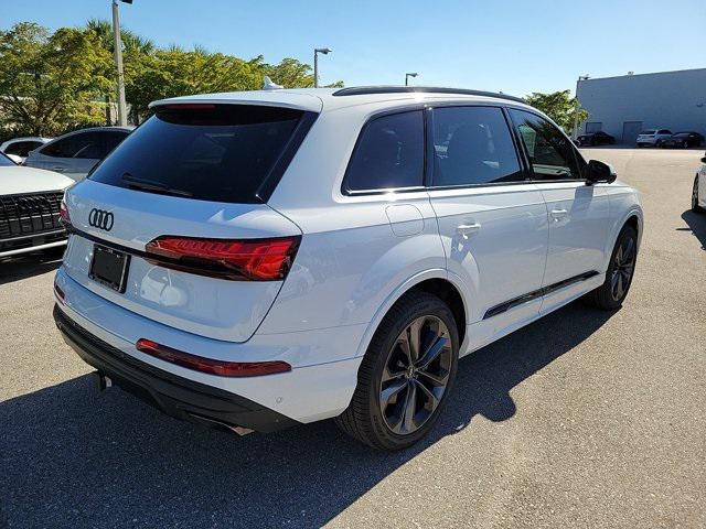 new 2025 Audi Q7 car, priced at $77,605