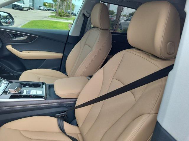 new 2025 Audi Q8 car, priced at $86,570