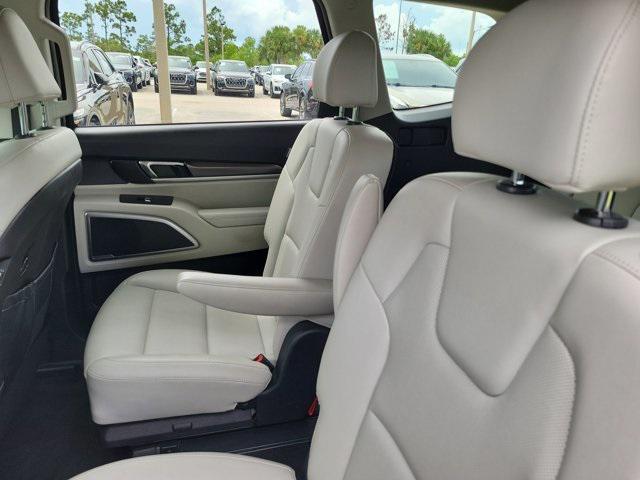 used 2024 Kia Telluride car, priced at $33,995