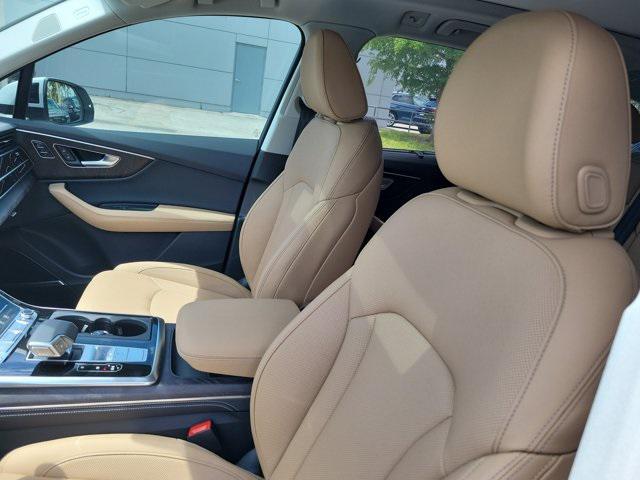 new 2025 Audi Q7 car, priced at $83,750