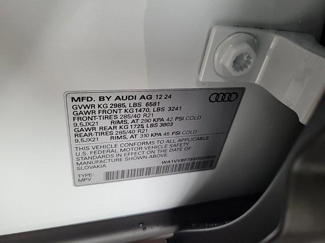 new 2025 Audi Q7 car, priced at $89,650