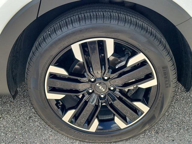 used 2024 Kia Telluride car, priced at $37,495