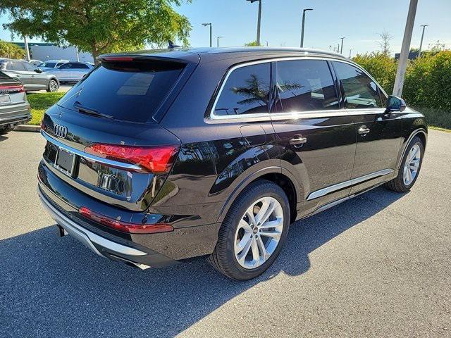 new 2025 Audi Q7 car, priced at $81,505