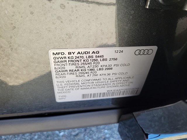 new 2025 Audi Q5 car, priced at $60,200