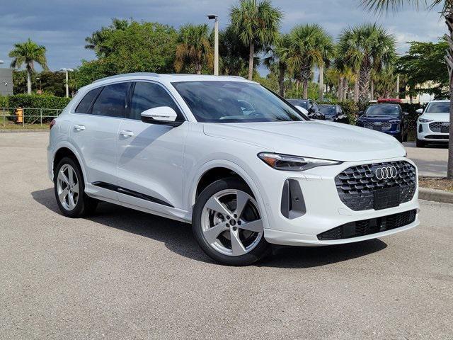 new 2025 Audi Q5 car, priced at $61,300