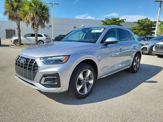 new 2024 Audi Q5 car, priced at $48,685