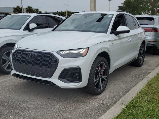 new 2025 Audi Q5 car, priced at $62,335