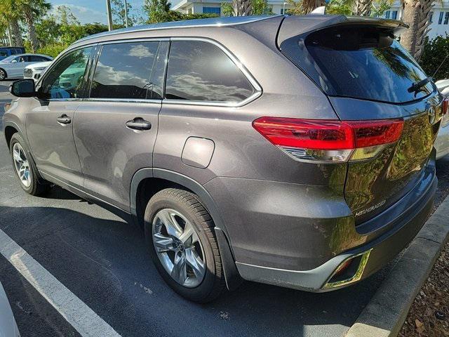 used 2019 Toyota Highlander car, priced at $30,495