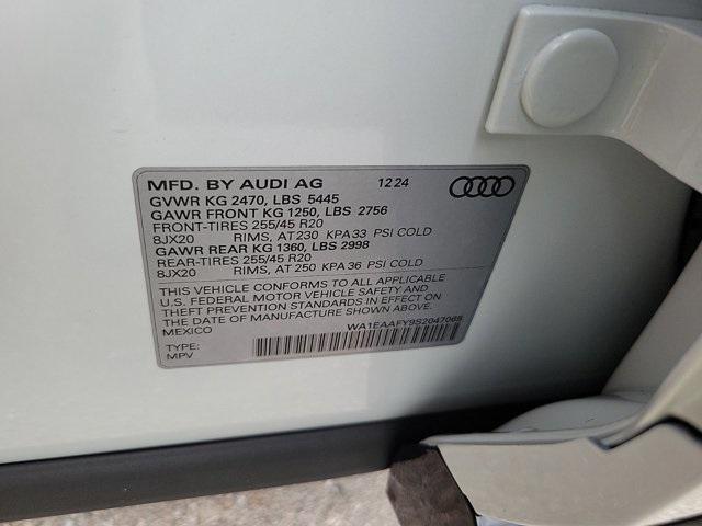 new 2025 Audi Q5 car, priced at $60,200