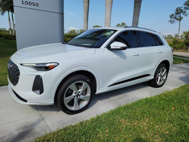 new 2025 Audi Q5 car, priced at $61,300