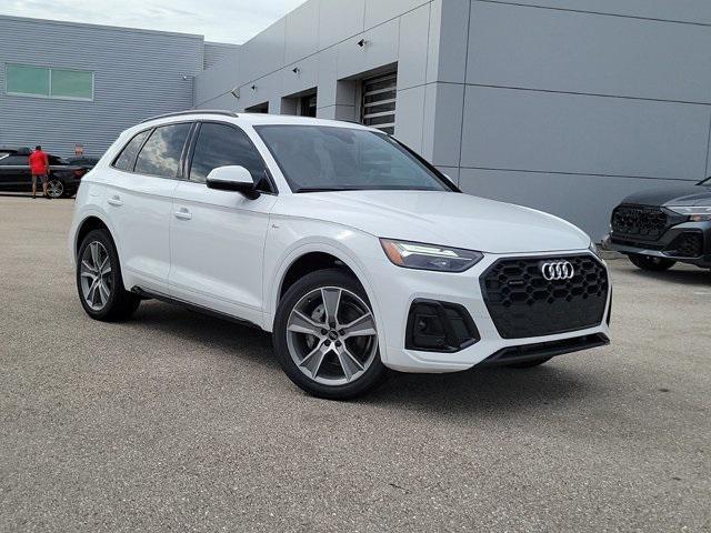 new 2025 Audi Q5 car, priced at $52,730