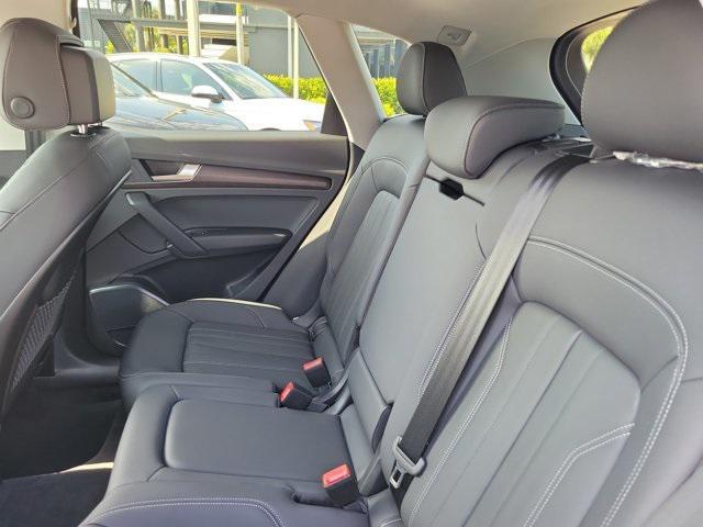 new 2025 Audi Q5 car, priced at $50,250