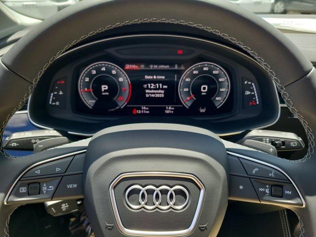 new 2025 Audi Q7 car, priced at $77,450