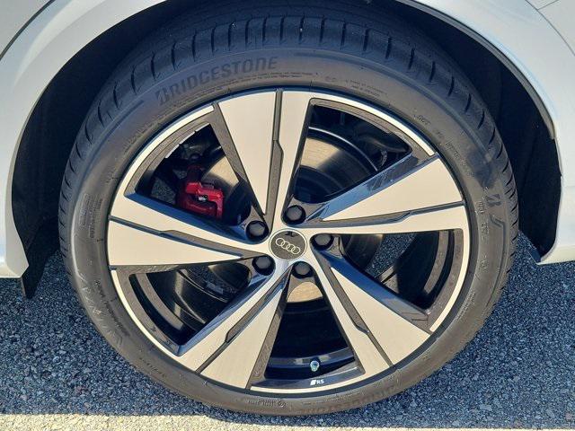 new 2025 Audi SQ5 car, priced at $74,630