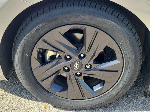 used 2022 Hyundai Elantra car, priced at $16,995