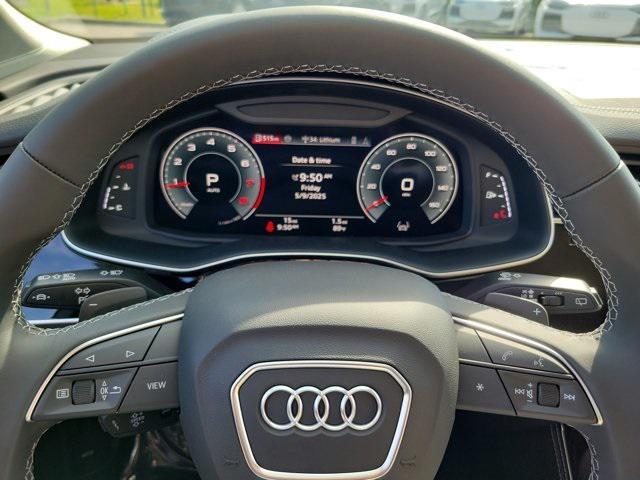 new 2025 Audi Q7 car, priced at $72,705
