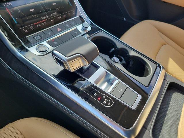 new 2025 Audi Q7 car, priced at $72,705
