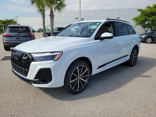 new 2025 Audi Q7 car, priced at $72,705