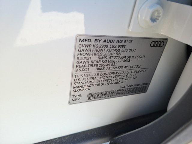 new 2025 Audi Q7 car, priced at $72,705