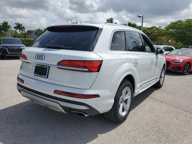 new 2025 Audi Q7 car, priced at $64,650