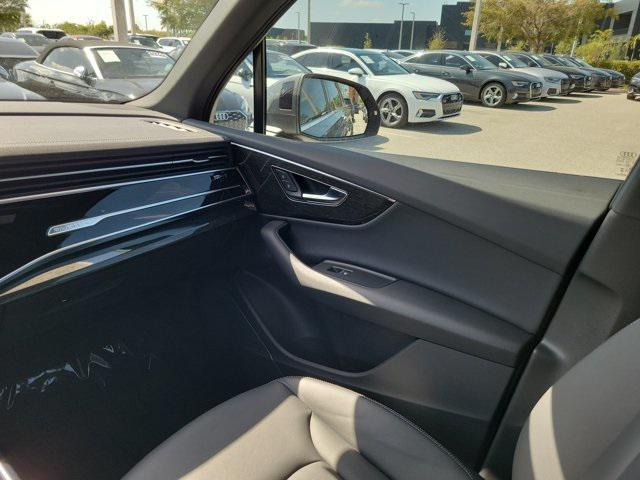 used 2025 Audi Q7 car, priced at $55,995