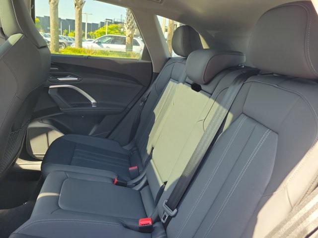 new 2025 Audi Q5 car, priced at $60,340