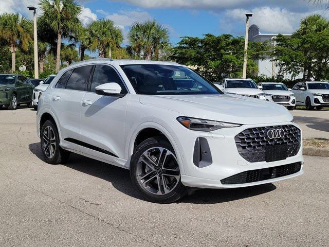 new 2025 Audi Q5 car, priced at $58,100