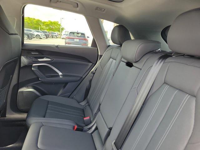 new 2025 Audi Q5 car, priced at $60,175